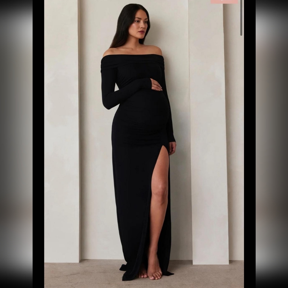 The Off the Shoulder Evening dress, XS, NWT, Black